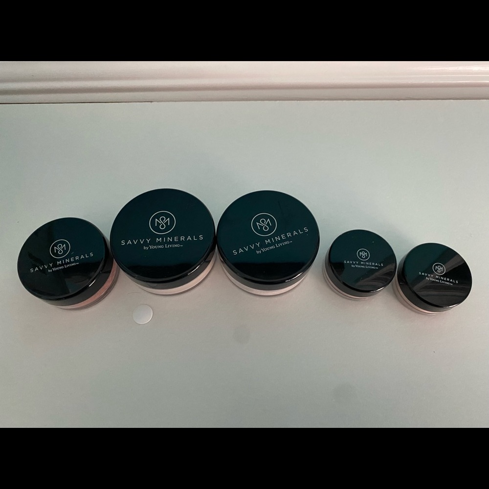 Young Living Savvy Minerals make up